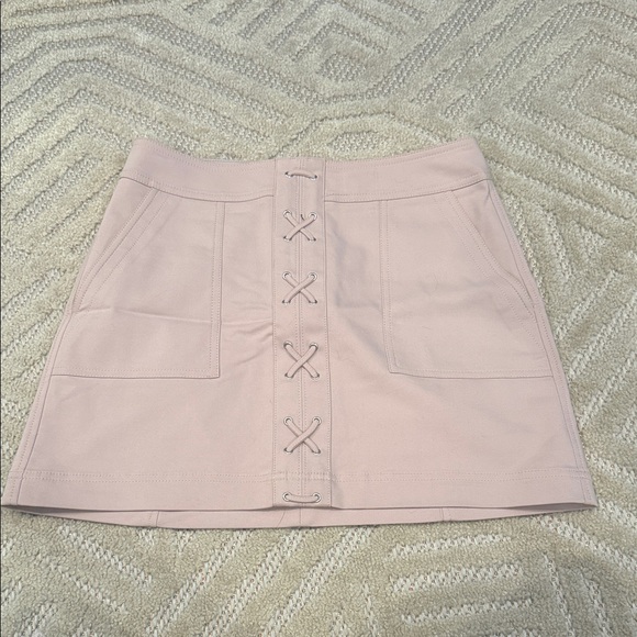 express pink skirt - Picture 1 of 3